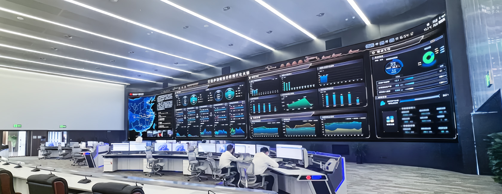 全国首块“超大尺寸P0.7“Micro LED显示屏（国家能源集团黄骅港港口指挥调度中心）