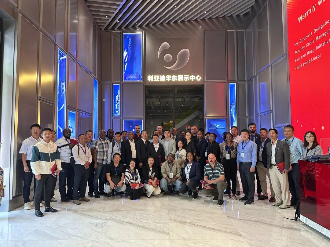 “一带一路”八国航空安保与危机管理商务考察团到访FUN88·乐天(中国游)·蓝硕，共探国际合作新机遇