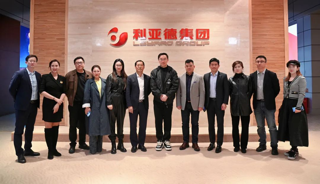 陆川导演到访FUN88·乐天(中国游)，解锁文化+科技融合新路径